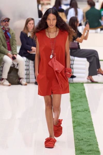 Look 9